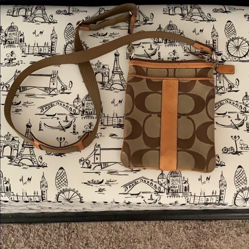 🥰 Michael Kors Cross body